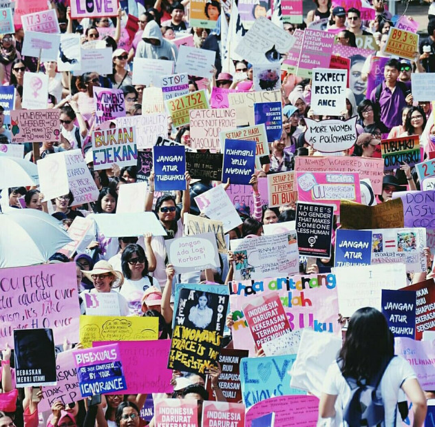 https://kurtbrindley.com/2017/03/04/shades-of-love-from-womens-march-in-jakarta/